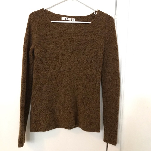 Uniqlo mustard sweater large - Picture 1 of 2